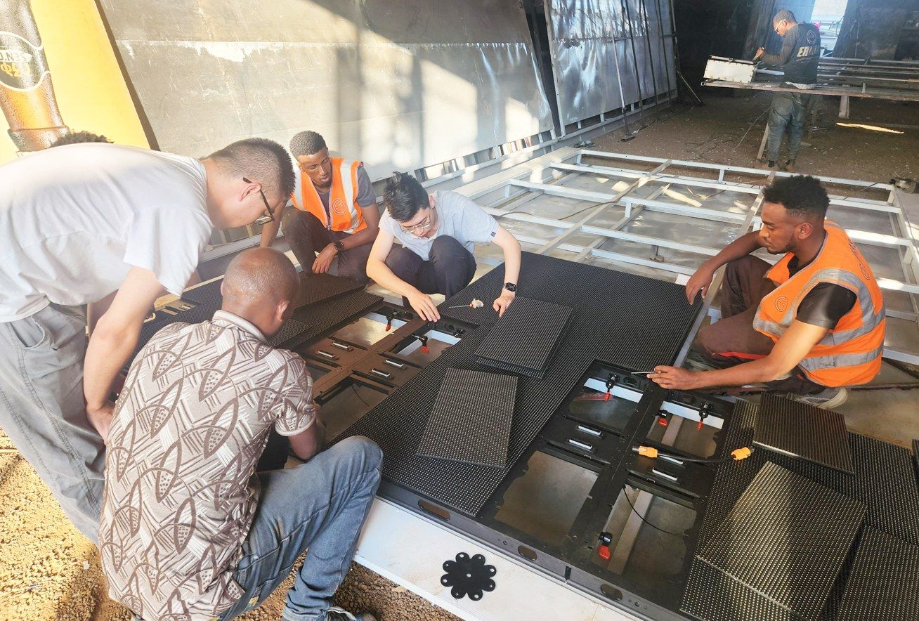Billboard steel assembly